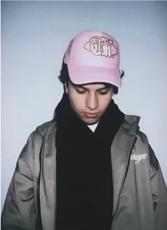 Trucker cap rosa TH de frente